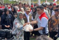 Pertamina Patra Niaga Sumbagut menyerahkan bantuan kepada masyarakat Padang Pariaman bersama DPR RI beberapa hari lalu. Foto:Istimewa