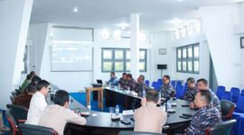 Direktur RSBP Batam, dr. Tanto Budiharto, memimpin langsung kunjungan tersebut bersama Wakil Direktur Pelayanan Medik dan Keperawatan dr. Muhammad Yanto serta jajaran manajemen, Jumat (23/1/2026). Foto:Humas BP Batam