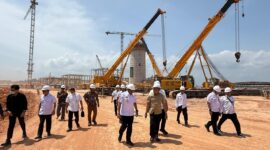 Peninjauan kawasan KEK di Tanjung Sauh bersama bos Panbil Jhon Kennedy beberapa hari lalu. Foto:Istimewa