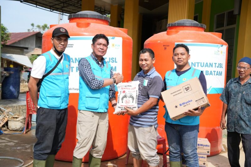 PLN Batam salurkan bantuan korban banjir tahap dua di Aceh Tamiang. Foto:Istimewa