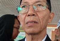 Wali Kota Batam Amsakar Achmad saat memberikan komentar mengenai kebakaran kapal di PT ASL usai menghadiri rapat paripurna purna di Kantor DPRD Kota Batam, Rabu (28/1/2026). Matapedia6.com/Luci