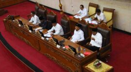 Pengesahan Rancangan Peraturan Daerah (Ranperda) Penyelenggaraan Administrasi Kependudukan (Adminduk) belum bisa diketok beberapa hari lalu. Foto:Istimewa