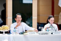 Wali Kota Batam Amsakar Achmad dan Wakil Wali Kota Batam Li Claudia Chandra. Foto:Diskominfo