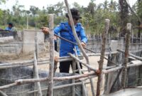 Petugas Ditpam BP Batam tertibkan tambang pasir beberapa hari lalu. Foto:Humas BP 