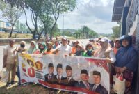 Aweng Kurniawan bersama masyarakat Sekupang pada Kamis (5/2/2026). Foto:Istimewa