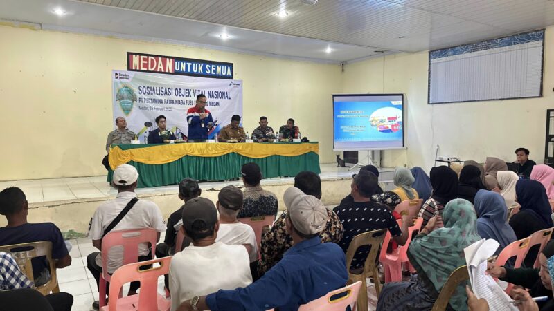 Pertamina Patra Niaga Regional Sumatera Bagian Utara (Sumbagut) memperketat pengamanan Objek Vital Nasional (Obvitnas) dan jalur pipa BBM di wilayah operasional Fuel Terminal Medan di Aula Kantor Camat Medan Belawan, Kamis (5/2/2026). Foto:Pertamina