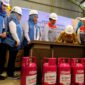 Pertamina Patra Niaga aktifkan sumur bor dan bagikan Gas untuk warga terdampak bencana di Pidie Jaya. Foto:Istimewa