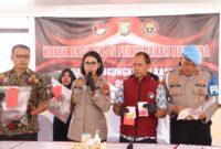 Kabid Humas Polda Kepri, Nona Pricillia Ohei, pimpin ungkap kasus sepanjang Januari hingga 11 Februari 2026 di lobi utama Polda Kepri, Kamis (12/2/2026). Matapedia6.com/Dok Humas Polda