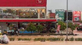 Kondisi genangan air di jalan Tiban I Sekupang Kota Batam, saat hujan deras guyur Batam sejak siang hari, Kamis (19/2/2026). Matapedia6.com/Istimewa