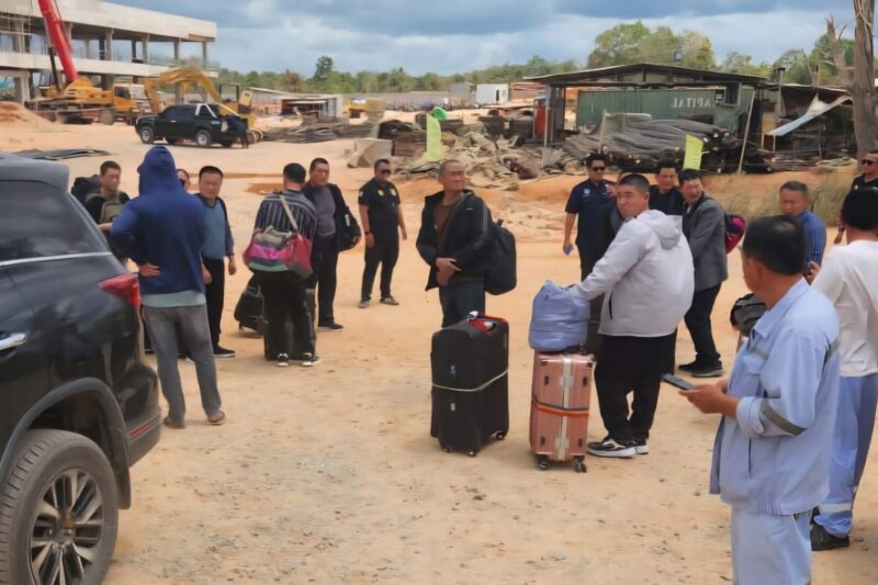 Belasan TKA asal Tiongkok yang diketahui baru tiba di KEK Galang, belasan TKA tersebut diketahui hendak bekerja di KEK Galang secara Ilegal. Matapedia6.com/Istimewa