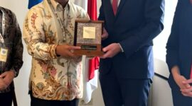 Anggota/Deputi BP Batam bersama para investor. Foto:Ist