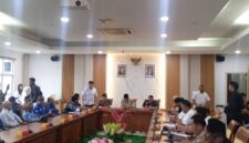 Rapat Dengar Pendapat Komisi III DPRD Batam soal Kapal karam bawa limbah di Perairan Dangas, Rabu (4/2/2026). Foto:Rega/matapedia