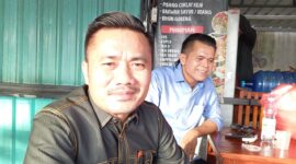 Kuasa hukum Utusan Sarumaha saat diwawancara. Foto:Rega/matapedia