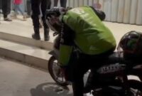 Pengemudi ojek online ditemukan meninggal pada Minggu (15/2/2026). Foto:Dok.Batamnews