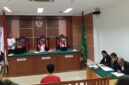 Terdakwa Fandi ABK kapal saat sidang agenda pembelaan (pledoi) di Pengadilan Negeri Batam pada Senin (23/2/2026). Foto:Rega/matapedia