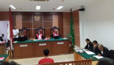 Terdakwa Fandi ABK kapal saat sidang agenda pembelaan (pledoi) di Pengadilan Negeri Batam pada Senin (23/2/2026). Foto:Rega/matapedia