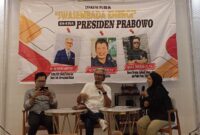 Suyono baju putih dalam diskusi “Swasembada Energi di Era Presiden Prabowo” di Batam, Selasa (24/2/2026). Foto:Rega/matapedia