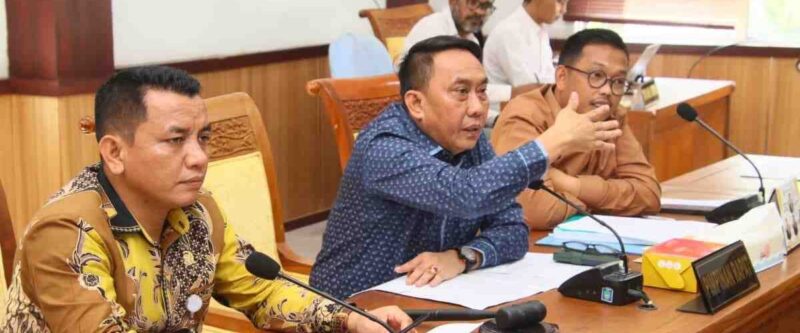 Warga Pondok Pratiwi II dan Komisi I DPRD Batam gelar RDPU soal fasum, Rabu (4/3/2026). Foto:Dok.Sekwan