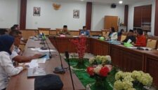 Komisi II DPRD Batam bahas retribusi parkir bersama Dishub beberapa hari lalu. Foto:Istimewa