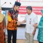 Kepala OJK Kepri Sinar bersama dengan Sekda Batam Firmansyah. Foto:Diskominfo Batam