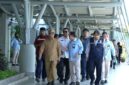 Wakil Gubernur Kepulauan Riau, Nyanyang Haris Pratamura, meninjau aktivitas transportasi di Pelabuhan Domestik Sekupang dan Bandara Internasional Hang Nadim, Kamis (12/3/2026). Foto: Diskominfo Kepri