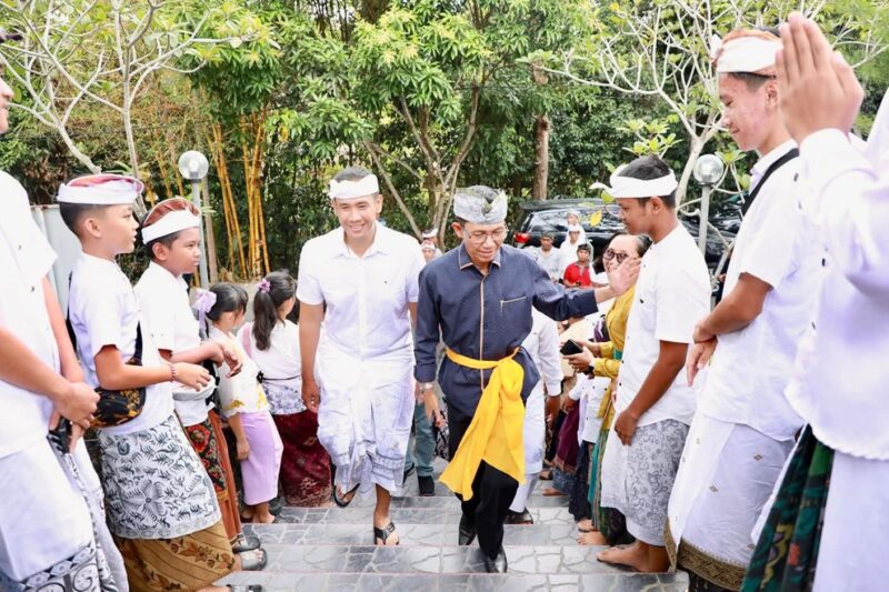 Wali Kota Batam Amsakar Achmad saat menghadiri hari raya Nyepi di Kota Batam, Rabu (18/3/2026.