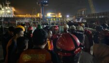 Tim SAR gabungan tengah mencari korban kapal terbalik di PT ASL Tanjunguncang, Jumat (6/3/2026). Foto:Basarnas