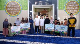 Pertamina Patra Niaga menggelar tausiyah dan santunan anak yatim di Masjid Taqwa Kantor Pertamina Patra Niaga Regional Sumbagut, Medan, Jumat (6/3/2026). Foto:Istimewa