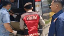 Polisi saat melakukan olah tempat kejadian perkara di rumah kos tempat korban ditemukan meninggal di kawasan Perumahan Family Dream, Kecamatan Nongsa, Kota Batam, Provinsi Kepri, Selasa (10/3/2026). Matapedia6.com/Istimewa