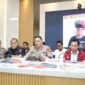 Kapolresta Barelang Kombes Pol Anggoro Wicaksono saat memimpin konferensi pers di lobi utama Polresta Barelang, Rabu (11/3/2026). Matapedia6.com/Dok Polresta Barelang