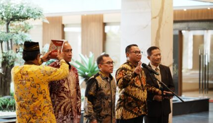 Tiga Deputi BP Batam di Lantik Menko perekonomian Airlangga Hartanto untuk memperkuat struktur organisasi. Pelantikan dilaksanakan di Gedung Ali Wardhana, Jakarta, Jumat (13/6/2026). Matapedia6.com/Dok BP Batam