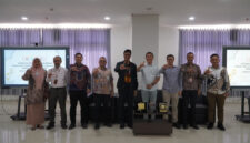 OJK menggandeng PT Bank Syariah Indonesia (Persero) Tbk untuk menggelar edukasi bertema “Bijak dan Cerdas Mengelola Keuangan: Waspada Jebakan Pinjol Ilegal” di Aula Balai Latihan Kerja (BLK) Kabil Integrated Industrial Estate, Rabu (11/3/2026). Foto:Istimewa