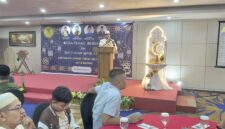 Ketua Umum IKTD Kota Batam H. Arlon Veristo saat memberikan sambutan pada acara buka puasa bersama dengan seluruh pengurus dan anggota di Hotel Nagoya Mension, Kota Batam, Provinsi Kepri, Sabtu (14/3/2026). Matapedia6.com/Luci