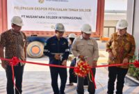 Pelepasan ekspor timah solder produksi PT Solder Tin Andalan Indonesia (STANIA) di Kawasan Industri Tunas Prima, Nongsa, Kamis (12/3/2026). Foto:Humas BP Batam