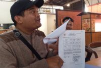 Kuasa hukum perusahaan PT WIB, Fadlan saat memberikan keterangan pers pada Minggu (1/3/2026). Foto:Rega/matapedia