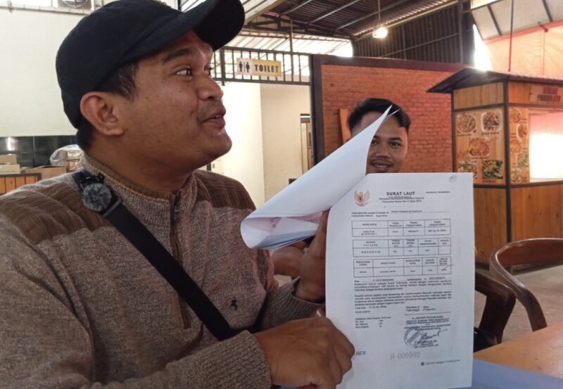 Kuasa hukum perusahaan PT WIB, Fadlan saat memberikan keterangan pers pada Minggu (1/3/2026). Foto:Rega/matapedia