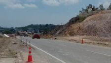 Pelebaran jalan dari Fly over Sei Ladi menuju Simpang laluan Madani, Kota Batam mulai dikerjakan, Rabu (18/3/2026). Matapedia6.com/Luci