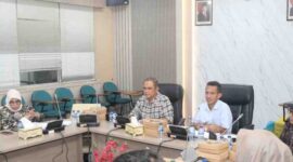 Ketua Pansus Muhammad Yunus memimpin langsung rapat, didampingi Wakil Ketua Surya Makmur Nasution pada Selasa (31/3/2026). Foto:Dok.Sekwan