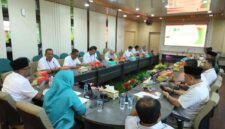 Badan Pembentukan Peraturan Daerah (Bapemperda) DPRD Kota Batam tancap gas membahas revisi Peraturan Daerah (Perda) Nomor 11 Tahun 2013 tentang Pengelolaan Persampahan, dalam rapat koordinasi, Rabu (1/4/2026). Foto:Dok.DPRD 