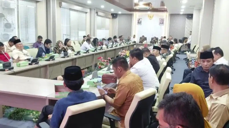 KPK bersama dengan DPRD Batam di Ruang Rapat Serbaguna DPRD Batam, Selasa (7/4/2026). Foto:Istimewa