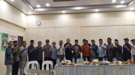Wakil Ketua Komisi III DPRD Kota Batam, H Arlon Veristo, turun langsung ke Perumahan Maetri Indah, Kelurahan Buliang, Kecamatan Batu Aji, Kamis (2/4/2026). Foto:Rega/matapedia