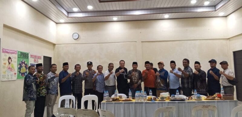 Wakil Ketua Komisi III DPRD Kota Batam, H Arlon Veristo, turun langsung ke Perumahan Maetri Indah, Kelurahan Buliang, Kecamatan Batu Aji, Kamis (2/4/2026). Foto:Rega/matapedia