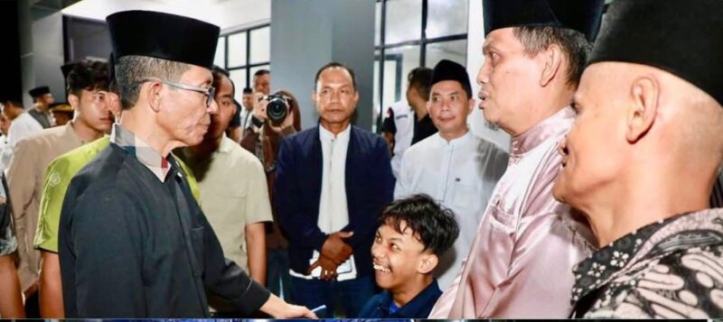 Wali Kota Batam Amsaka Achmad saat acara halal bihalal di Tanjung Sengkuang, Jumat (3/4/2026). Foto:Diskominfo Batam