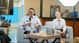 Kepala BP Batam Amsakar Achmad dan Wakil Kepala BP Batam Li Claudia Chandra. Foto:Ist