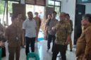 Tim dari KPK saat melakukan peninjauan salah satu proyek strategis pemko Batam tahun anggaran 2025 lalu yakni Shelter Dinsos Batam di Sekupang, Senin (6/4/2026). Matapedia6.com/Luci