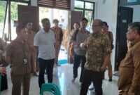 Tim dari KPK saat melakukan peninjauan salah satu proyek strategis pemko Batam tahun anggaran 2025 lalu yakni Shelter Dinsos Batam di Sekupang, Senin (6/4/2026). Matapedia6.com/Luci