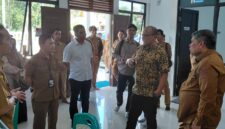 Tim dari KPK saat melakukan peninjauan salah satu proyek strategis pemko Batam tahun anggaran 2025 lalu yakni Shelter Dinsos Batam di Sekupang, Senin (6/4/2026). Matapedia6.com/Luci