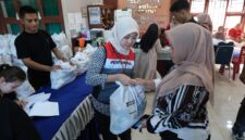 Pertamina Sumbagut menggelar pasar murah di Kelurahan Teluk Kabung Tengah, Kecamatan Bungkus Teluk Kabung, Kamis (16/4/2026). Foto:Ist