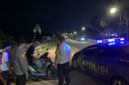 Patroli Polsek Batam Kota saat membubarkan balap liar pada Minggu (19/4/2026). Foto:Ist