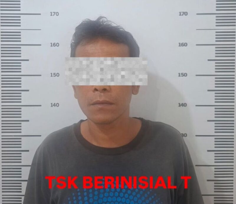 Terduga pelaku saat diamankan di Polsek Sagulung. Foto:Polsek Sagulung